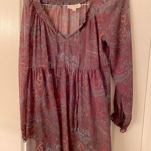 Jessica Simpson medium blouse with gray camisole